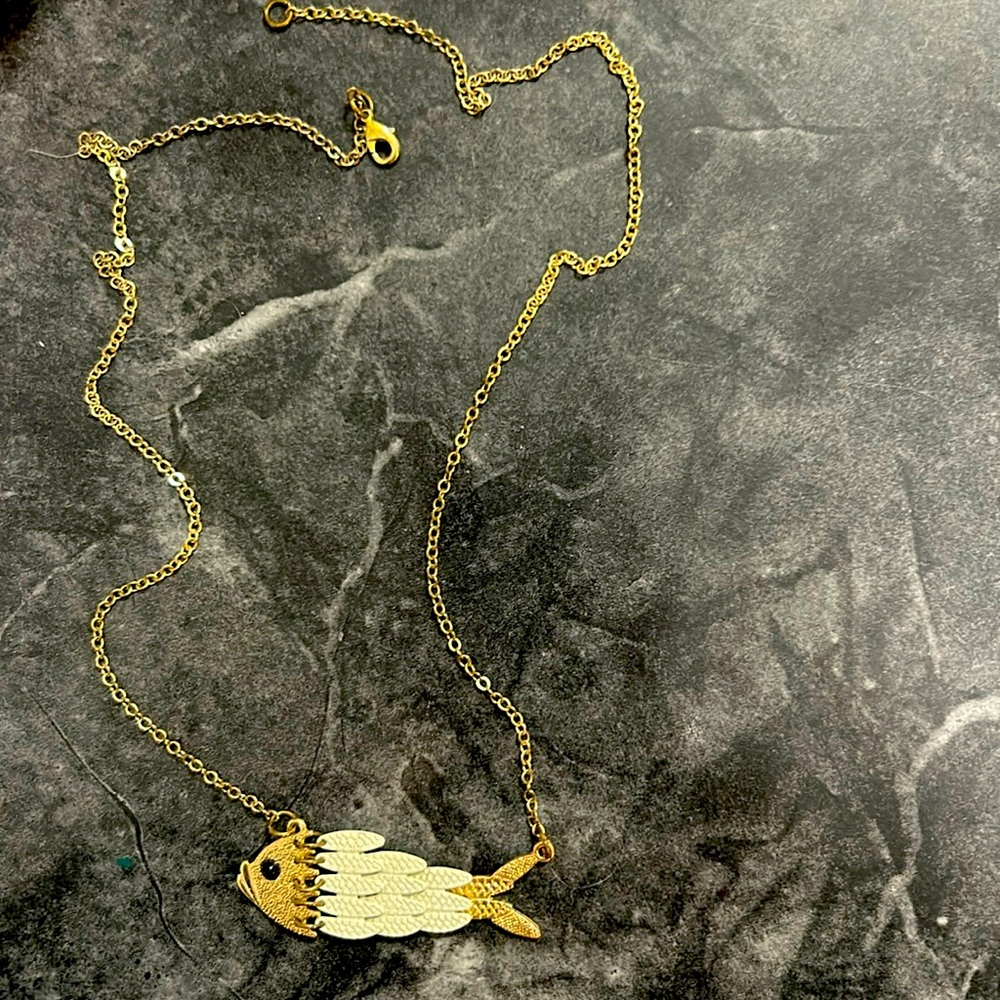 Fish detail gold plated necklace